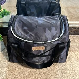 Black army fatigue lunch tote
